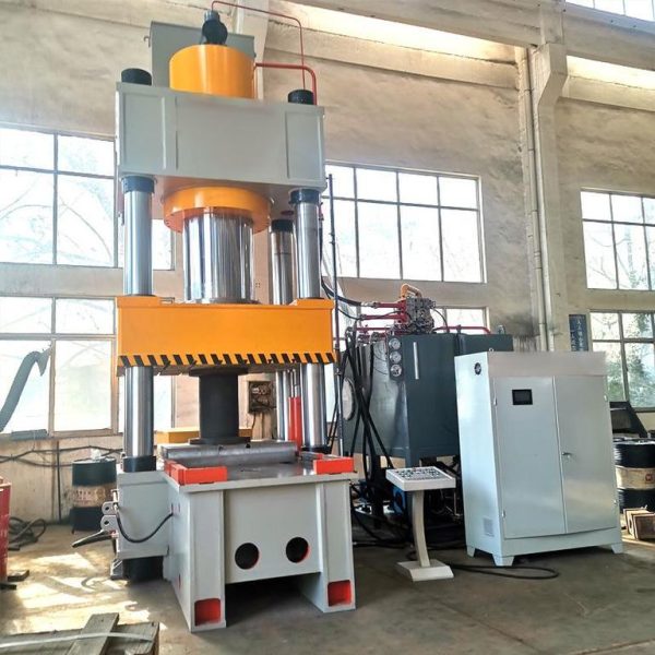 Unlocking Efficiency with the YL32 Column Hydraulic Press