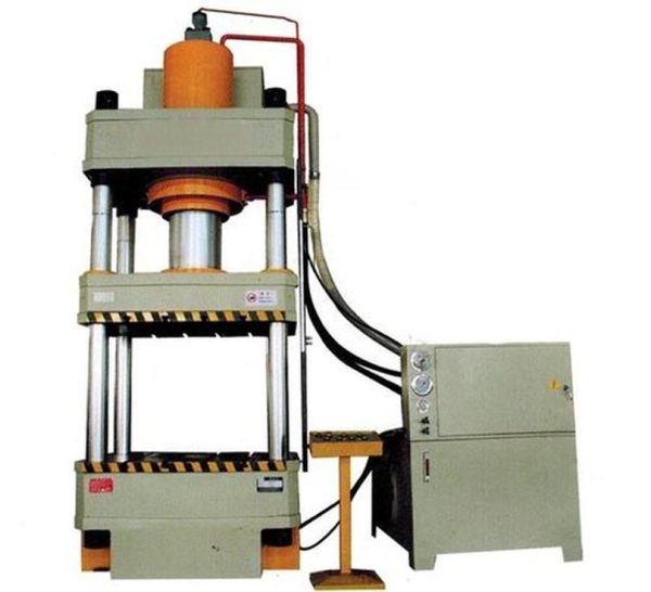 Unlocking Efficiency with the YL32 Column Hydraulic Press - Image 5